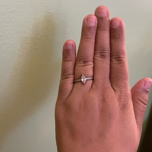Jewelry - Stunning 925 stamped sterling ring with sparkly white marquise cut stone